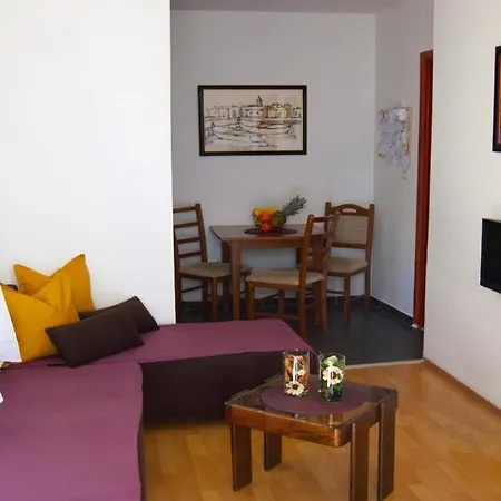 Vidi - Great Location Near Center