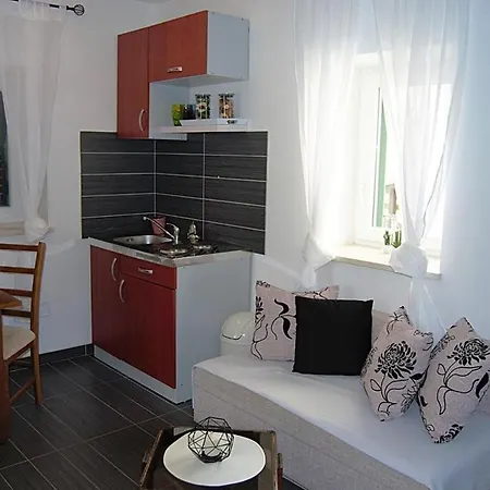 Vidi - Great Location Near Center *